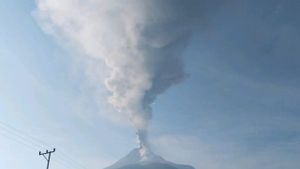 Waspadai Gunung Lewotobi di NTT Lontarkan Abu Vulkanik 1.500 meter