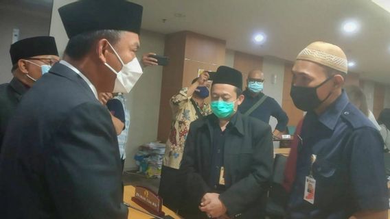 Ketua DPRD Bakal Polisikan Guru Pencatut Nama Anies dan Mega di Soal Ujian