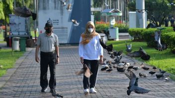 The Vice President Fills The Weekend With Exercise At Monas