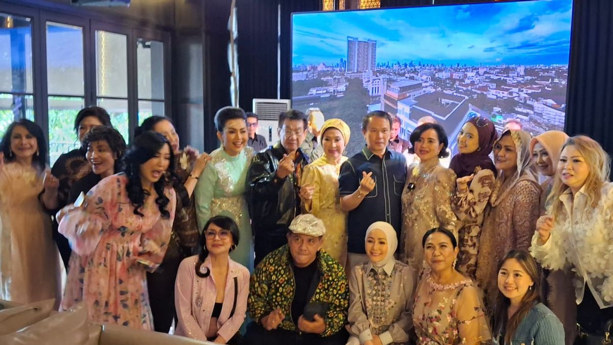 Tout le monde est heureux, Anwar Fuady invite ses collègues à renforcer les liens de fraternité