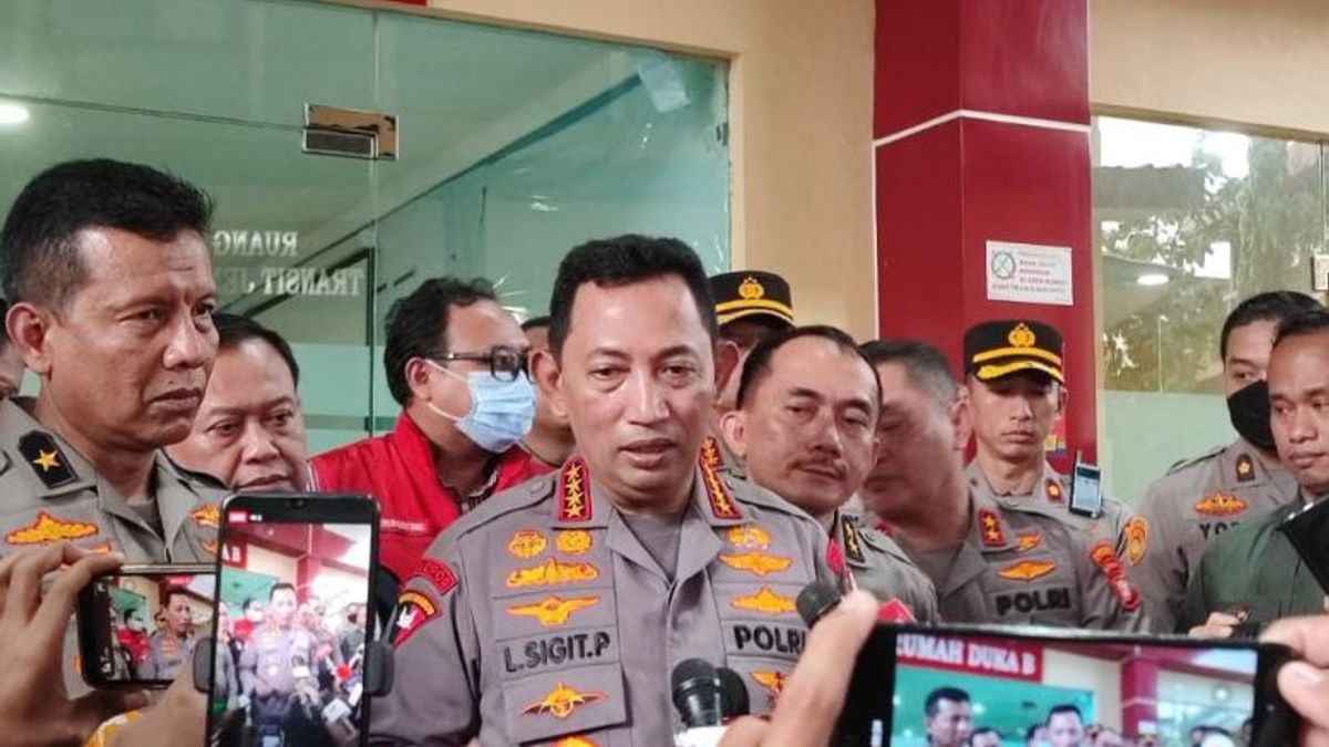 The National Police Chief Asked The Families Of The Fire Victims To Come To The Police Hospital To Identify The Body Of The Plumpang Depo Fire