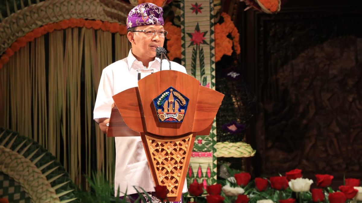 Governor Of Bali Gives IDR 1.5 Billion Scholarship For Elementary To High School Students, Shares Life Story Of Educational Journey