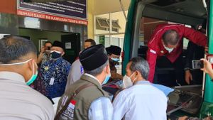 Hasil Rontgen Ketua MUI Miftachul Akhyar Normal Sedikit <i>Njarem</i>, Sudah Diizinkan ke Surabaya