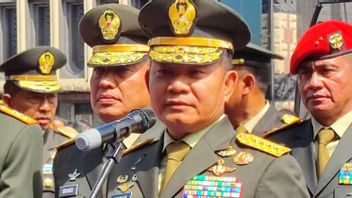 Note! KSAD Dudung Guarantees People Who Register To Be TNI AD Are Free