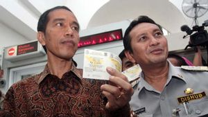 Kisah Jokowi Tak Naikkan Tarif TransJakarta Jadi Rp5.000