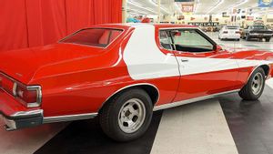 Ford Gran Torino “Starsky & Hutch” 2004 Dilelang, Harga Masih Miring