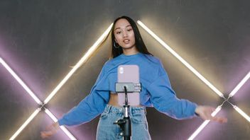 オーストラリアのティーンエイジャーのためのソーシャルメディアの禁止は、コンテンツ制作者が海外で機会を見つけることを奨励します