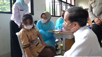Reviewing COVID-19 Vaccinations For Children 6-11 Years Old, Jokowi: Not Sick, Right? It's Like Being Bitten By A Mosquito