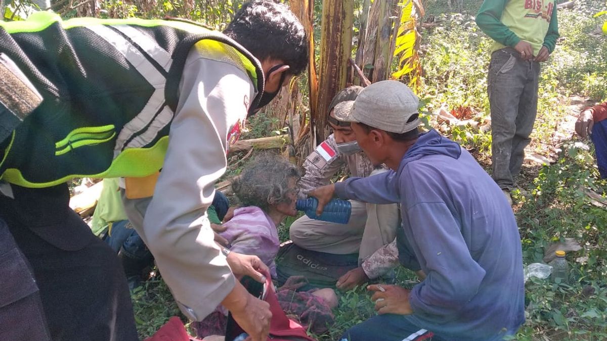  Nenek di Bondowoso Hilang 2 Hari, Ditemukan Terbaring Lemas di Gunung