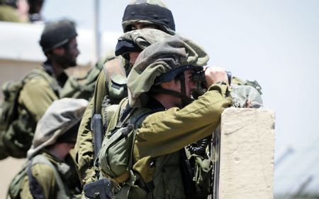 Militer Israel Bantah Pasukannya Bergerak Maju Menuju Damaskus