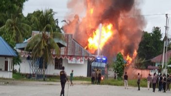 بخيبة أمل من نتائج اختبار مرشح ASN ، الحرق الجماعي لمبنى Dinasker في بابوا غينيا الجديدة