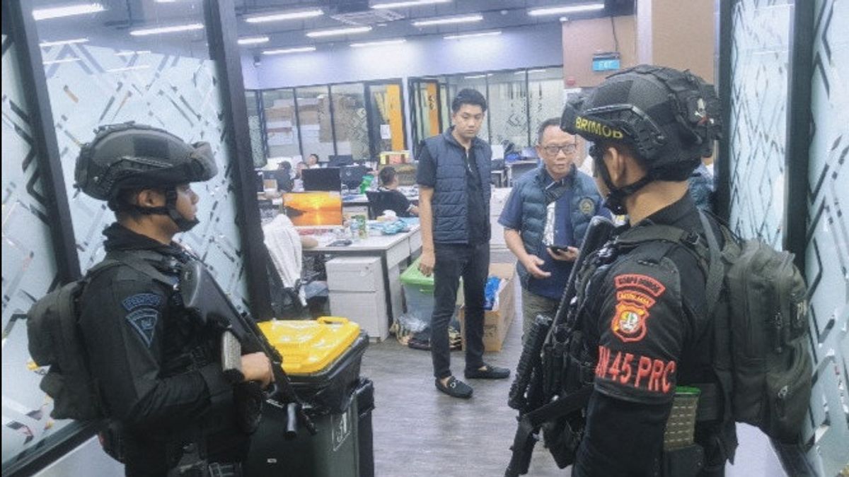 شرطة بونغكار شبكة جازو الدولية عبر الإنترنت في هايام ووروك ، جيش برينغوم جاكرتا