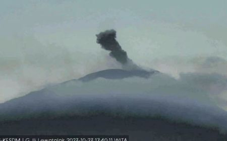 PVMBG Catat 2 Kali Erupsi di Gunung Ili Lewotolok