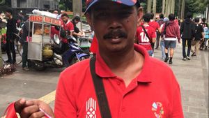 Antusiasme Suporter Timnas Indonesia Vs Thailand Lebih Tinggi, Pedagang Atribut Raup Untung Lebih dari 100 Persen