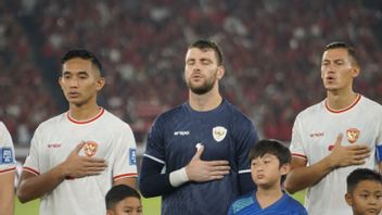 Maarten Paes' Response When His Name Echoed At SUGBK After The Indonesia Vs Australia National Team Match