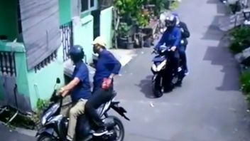 Pretending To Measure Houses, Thieves Disguised As Land Bureau Officers Randomly House Residents In Cengkareng