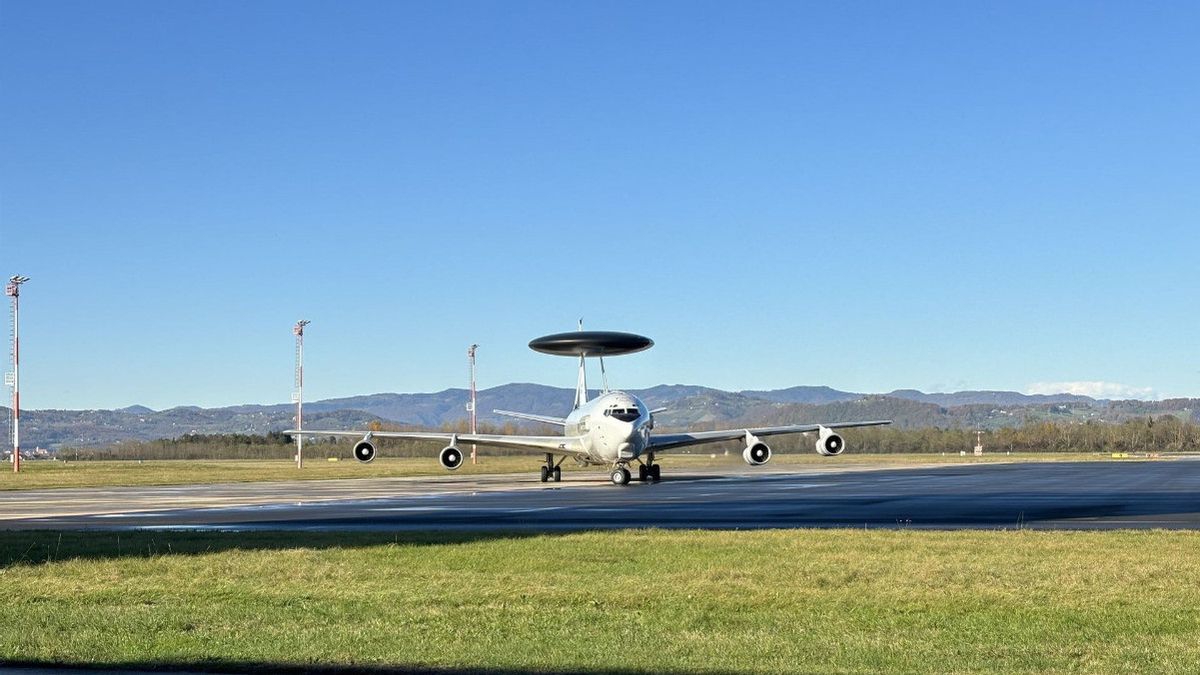 NATO Pilih Boeing 737 Modifikasi Gantikan Versi 707 untuk Pesawat Pengintai AWACS