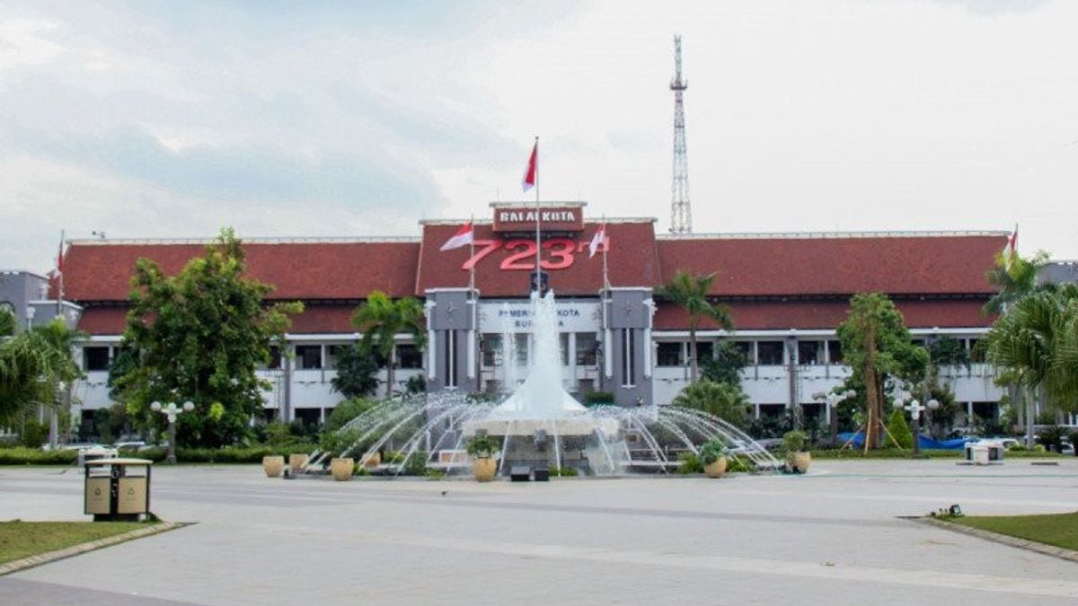 Budget For Handling COVID-19 In Surabaya July-December Estimated At IDR 446 Billion