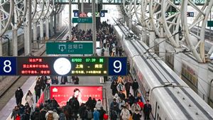 Tren Mudik Terbalik saat Imlek, Orang Tua Kini Datangi Anak di Kota Perantauan