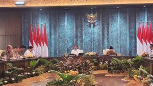 Presiden Jokowi Pimpin Sidang Paripurna Perdana di Istana Garuda IKN