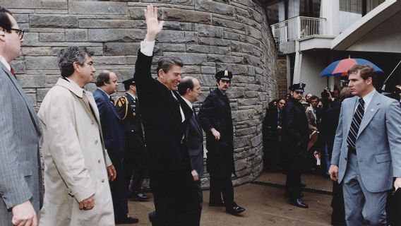 41年零2个月零15天后，美国总统罗纳德·里根的枪手完全免于监狱。