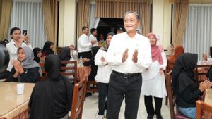 Disambut Hangat Siswa Sekolah Rakyat di Yogyakarta, Menteri Dody: Kalian Masa Depan Bangsa