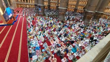 First Tarawih Prayer Of Ramadan 2022: Istiqlal Mosque Crowded With Congregations