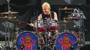 Setahun Sejak Didepak dari <i>Foo Fighters</i>, Josh Freese Merasa Kembali ke Habitat Aslinya