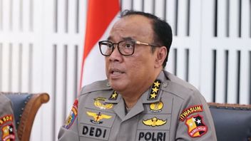 الملف الشخصي كومجين ديدي براسيتيو، واكابولري بارو أستاذ كتاب 27 كتابا