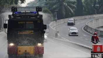 DLH DKIジャカルタに大気汚染を抑制するために2台の水霧車を追加