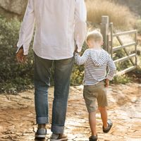 Selamat Hari Ayah, Hari yang Diprakarsai Kaum Ibu