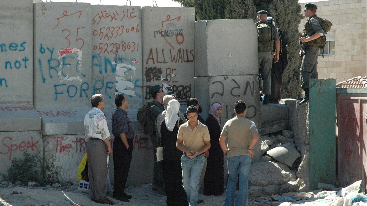 Israeli Soldiers Shoot Dead Three Palestinians In The West Bank, Including A 14-year-old Teenager