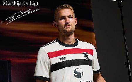 Resmi Gaet Duo Bek Bayern Munchen, MU Siapkan De Ligt dan Mazraoui di Laga Perdana Lawan Fulham