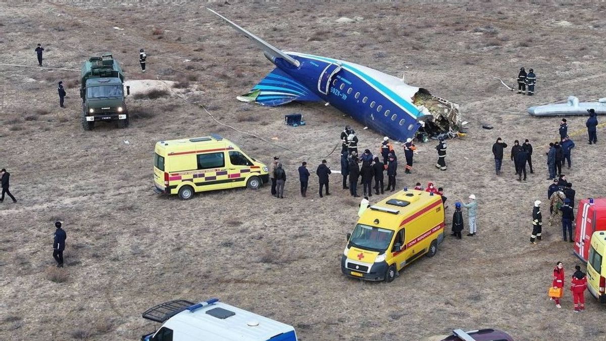 Putin Disbursed A Tragic Accident Of Azerbaijan Plane, Starting From 2 Russian Missiles Intercept Ukrainian Drones