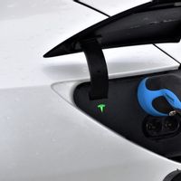 Raksasa Internet China Baidu Ingin Produksi Mobil Listrik