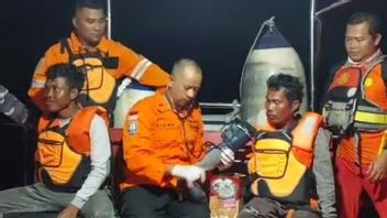 The SAR Team For The Evacuation Of 2 Crew Members Of KM Farida Indah From KM Nagoya 02