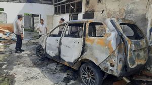 Gara-gara Mabok, Bule Australia Rampas Mobil Warga Bali Lalu Membakarnya