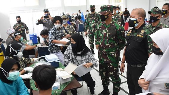 Pangdam Jaya Review Vaccinations Among Adolescents At Bakti Mulya School