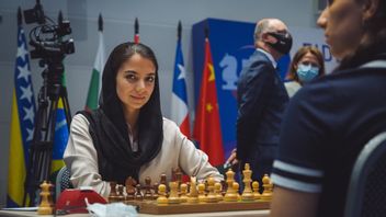 Iranian chess player was warned not to return to Iran after competing  without hijab -source - The Korea Times