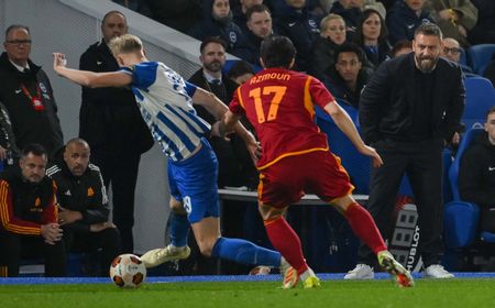 Brighton Menang, AS Roma yang Lolos