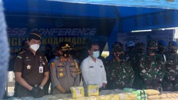 TNI AL Sita 100 Kg Sabu dan Ekstasi dari Kapal Penyelundup di Perairan Asahan Sumut
