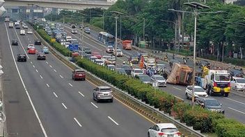 逆流ナタル、33,652台の車両がメイン有料道路を経由してジャカルタに入る