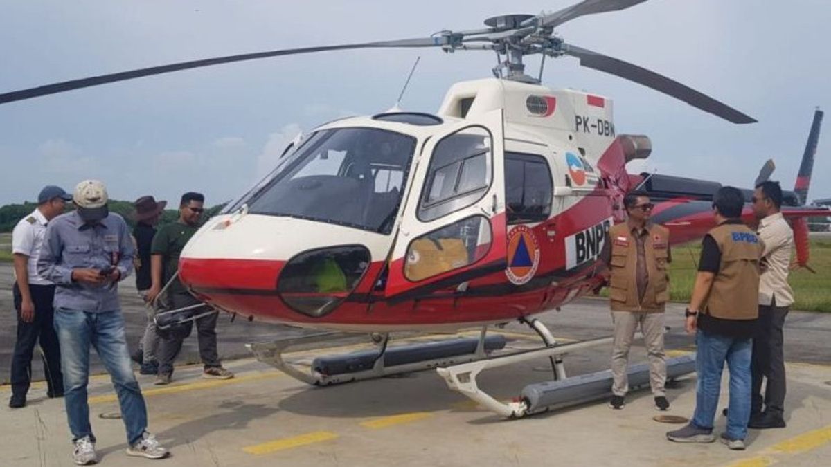 BNPB Provides Helicopter Assistance For Riau Karhutla Patrol