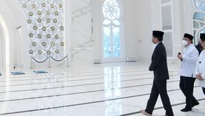 Jokowi Resmikan Masjid At-Thohir Depok dengan Desain Klasik Modern: Semoga Jadi Tempat Teduh untuk Jalin Persaudaraan