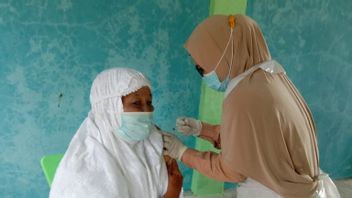 Category Of Elderly In Mukomuko Sick And Weak, Vaccination Continued After Lebaran
