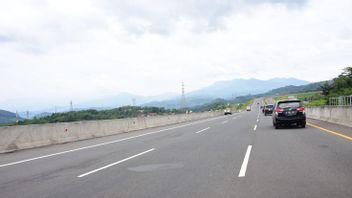 Jelang Lebaran 2023, Jalan Tol Cisumdawu dan Japek II Selatan Resmi Beroperasi Fungsional