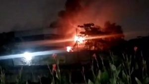 Ruang Kantor Pabrik ABC Hangus Terbakar Api