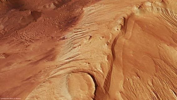 L’orbiteur Spatial Européen Trouve Beaucoup D’eau Dans Le Système De Canyons De Mars