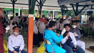 Pembelajaran Tatap Muka di Surabaya Dimulai, Pemkot Adakan Swab untuk Siswa Selama Tiga Hari