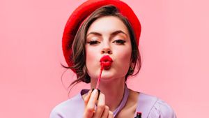 Batas Pakai Produk Make Up yang Perlu Diketahui